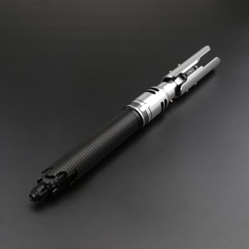 Replica lightsaber_Cal EP3_2.jpg