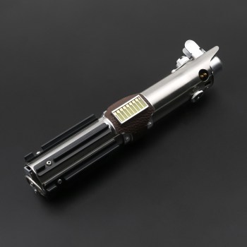 Replica lightsaber_Luke EP9_41.jpg